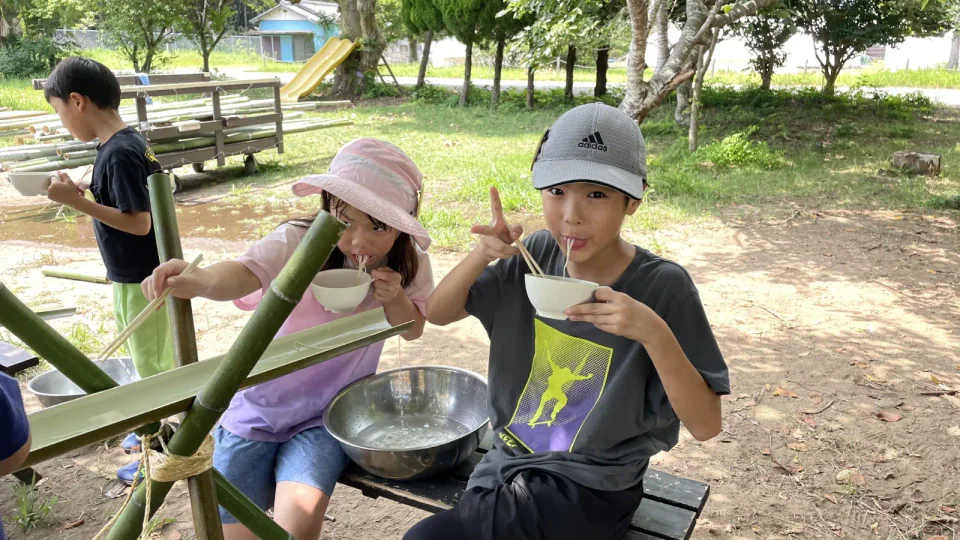 天才キャンプを見守るBUBクルー 5