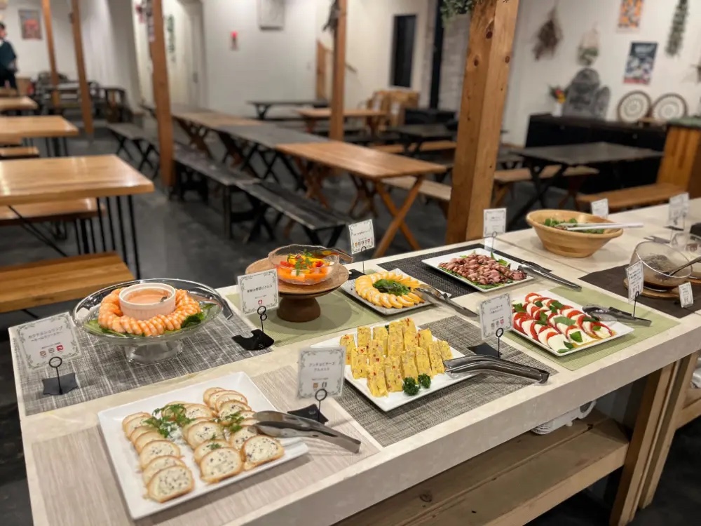 地元食材を味わう トタベル オールビュッフェ＆フリードリンク