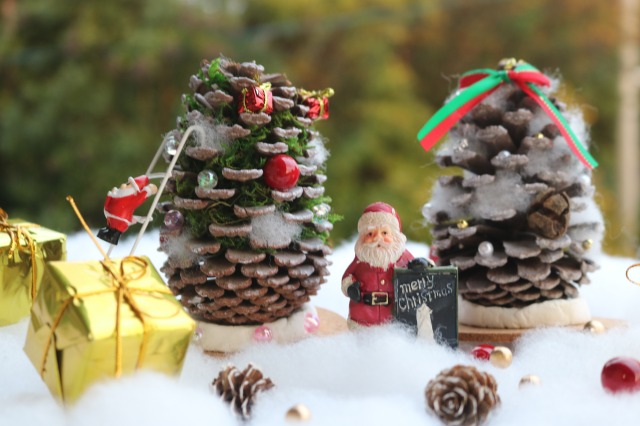 手作りのミニツリーでクリスマスをもっと素敵に！